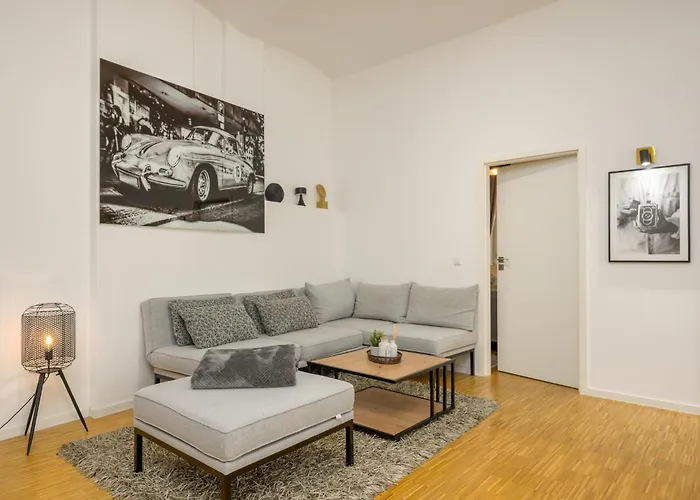 Sweethome - Luxus Pur - Grosse Kueche, Terrasse, Stellplatz, Wifi *